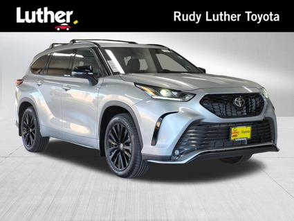 2025 Toyota Highlander Minneapolis MN