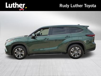 2024 Toyota Highlander Minneapolis MN