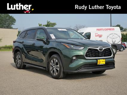 2024 Toyota Highlander Minneapolis MN