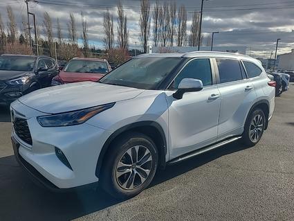 2024 Toyota Highlander  