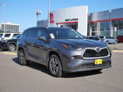 2024 Toyota Highlander Minneapolis MN