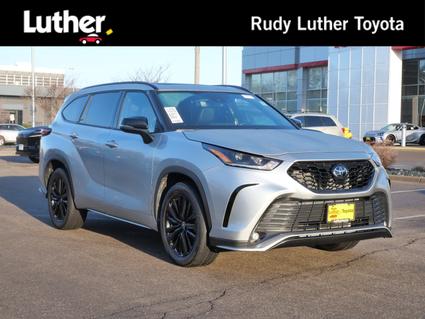2025 Toyota Highlander Minneapolis MN