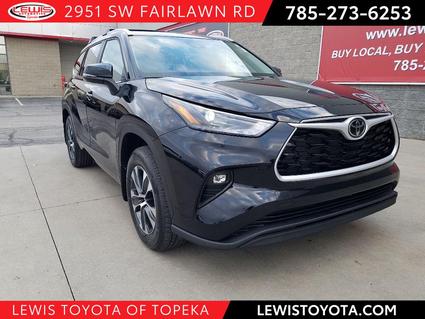 2026 Toyota Highlander Topeka KS