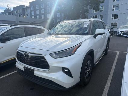 2024 Toyota Highlander  