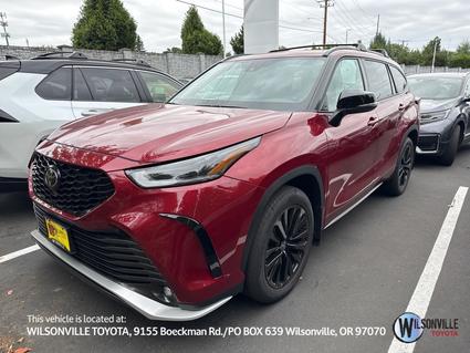 2025 Toyota Highlander Vero Beach FL