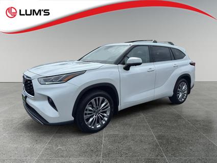 2025 Toyota Highlander Warrenton OR