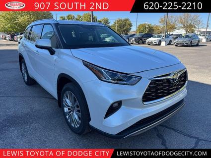 2025 Toyota Highlander Dodge City KS
