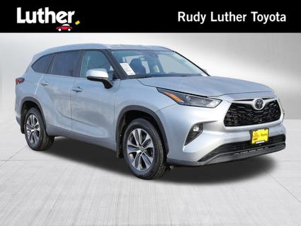 2024 Toyota Highlander Minneapolis MN