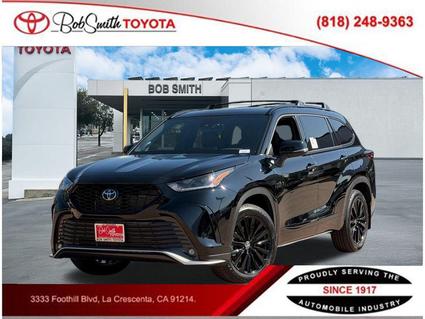 2026 Toyota Highlander La Crescenta CA