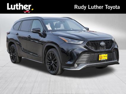 2025 Toyota Highlander Minneapolis MN