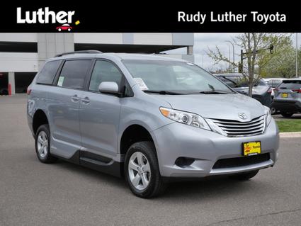 2015 Toyota Sienna Minneapolis MN