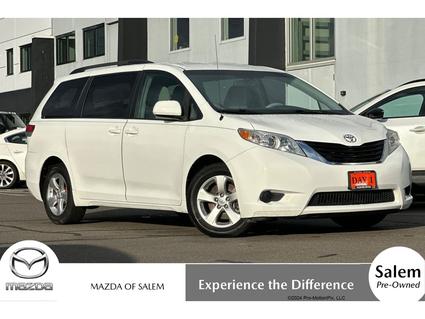 2014 Toyota Sienna Salem OR