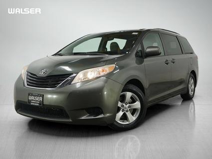 2014 Toyota Sienna Burnsville MN