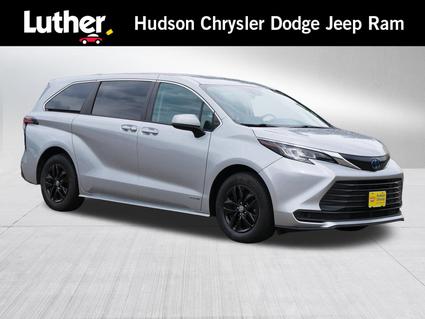 2021 Toyota Sienna Hudson WI