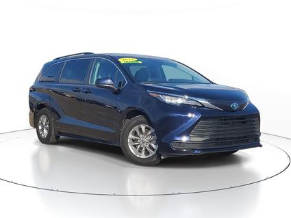 2023 Toyota Sienna Clinton Township MI