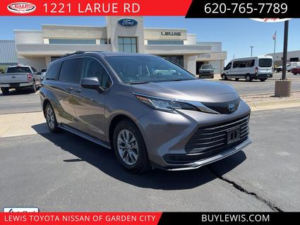 2023 Toyota Sienna Garden City KS