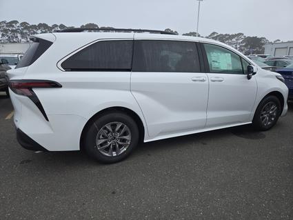 2025 Toyota Sienna Eureka CA