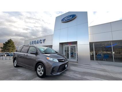 2018 Toyota Sienna La Grande OR