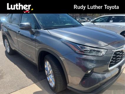 2023 Toyota Highlander Hybrid Minneapolis MN