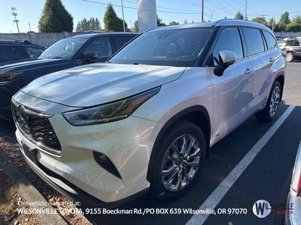 2023 Toyota Highlander Hybrid Vero Beach FL