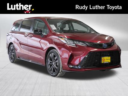 2025 Toyota Sienna Minneapolis MN