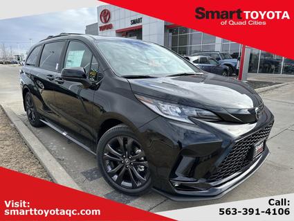 2026 Toyota Sienna Davenport IA
