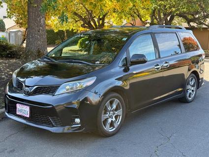2018 Toyota Sienna Portland OR