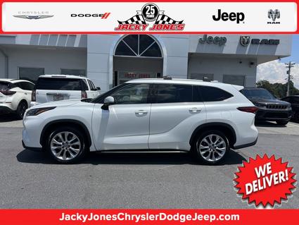 2022 Toyota Highlander Hybrid Hayesville NC