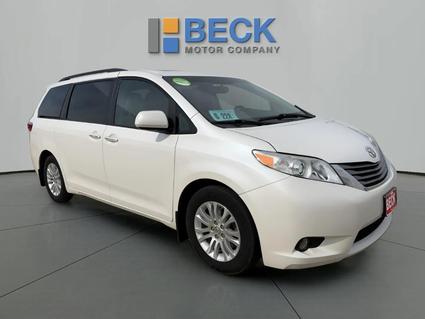 2016 Toyota Sienna Pierre SD