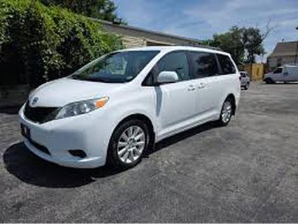 2013 Toyota Sienna Medford OR