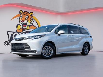 2026 Toyota Sienna Hernando MS