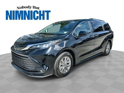 2025 Toyota Sienna Jacksonville FL