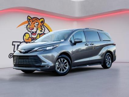 2024 Toyota Sienna Hernando MS