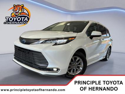 2022 Toyota Sienna Hernando MS