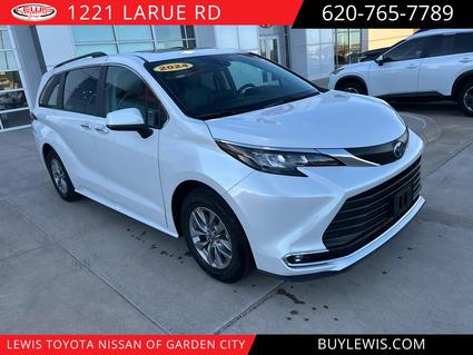 2024 Toyota Sienna Garden City KS