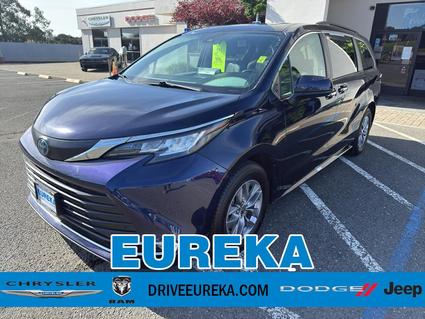 2023 Toyota Sienna Eureka CA