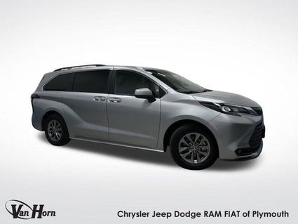 2025 Toyota Sienna Plymouth WI