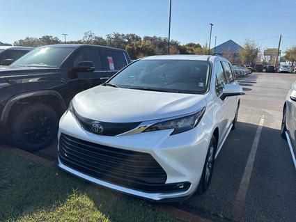 2025 Toyota Sienna Fort Walton Beach FL