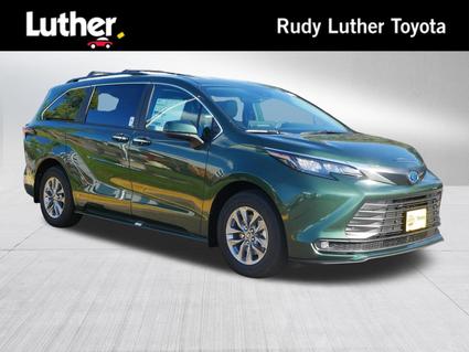 2025 Toyota Sienna Minneapolis MN