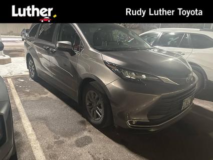 2024 Toyota Sienna Minneapolis MN