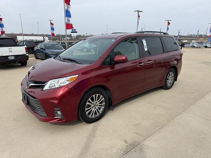 2020 Toyota Sienna Effingham IL