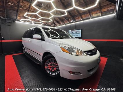 2007 Toyota Sienna Orange CA