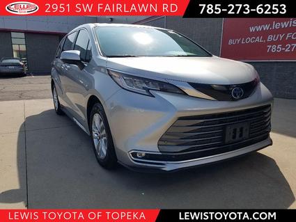 2021 Toyota Sienna Topeka KS