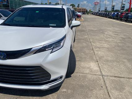 2024 Toyota Sienna Sebring FL