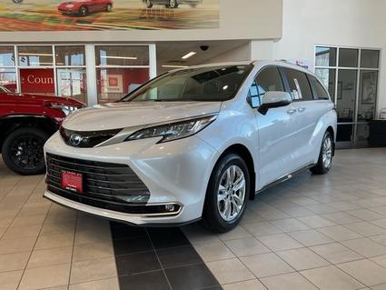 2025 Toyota Sienna Brainerd MN