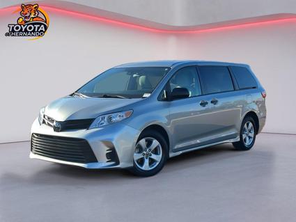 2020 Toyota Sienna Hernando MS