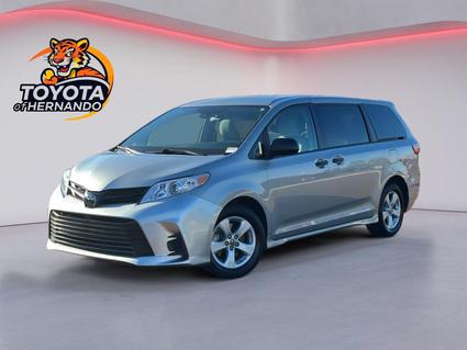 2020 Toyota Sienna Hernando MS