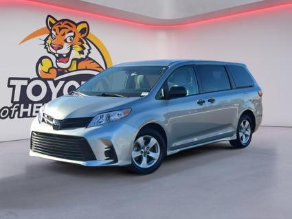 2020 Toyota Sienna Hernando MS