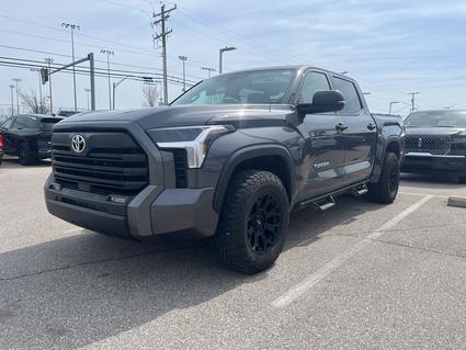 2022 Toyota Tundra Bloomington IN