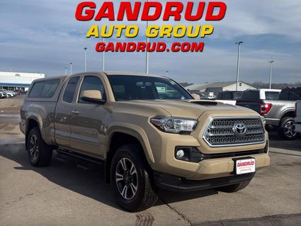 2016 Toyota Tacoma Green Bay WI